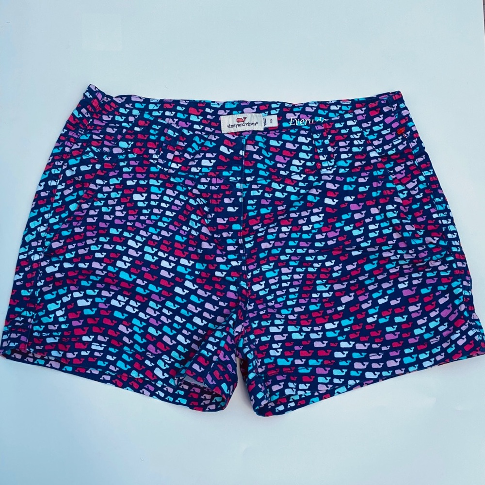 Vineyard Vines Logo Whale Print  Chino Shorts